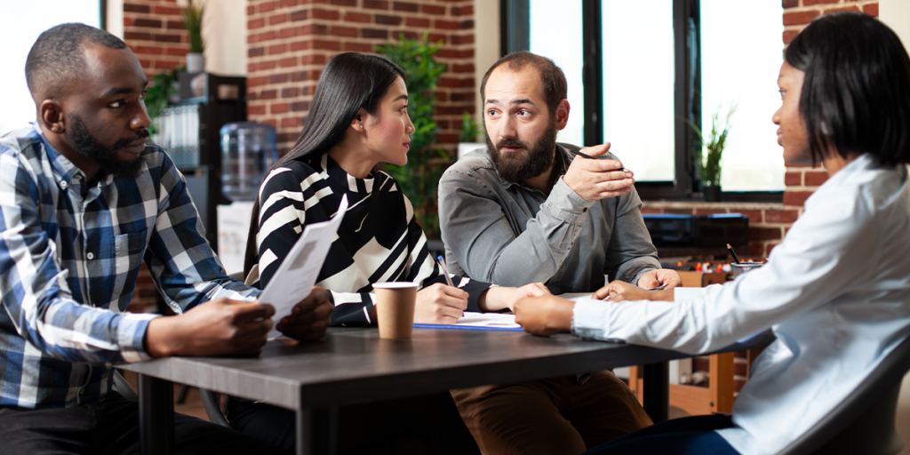 Como lidar com conflitos e feedbacks 