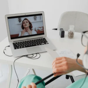 consulta online para sintomas comuns com anamnese digital