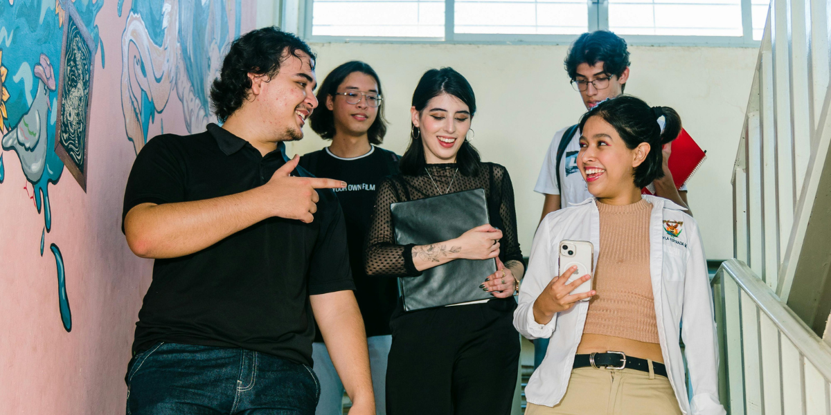Jovens no trabalho